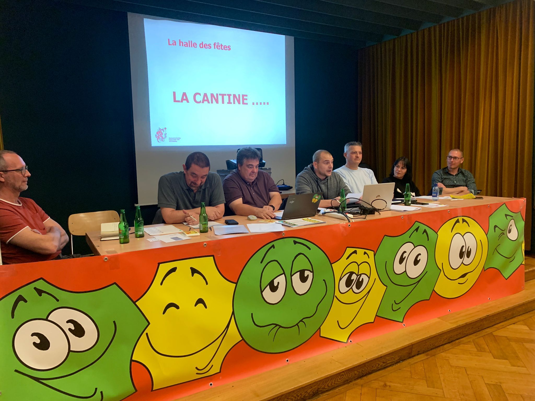 Les thèmes des carnavals de Monthey et de Saint-Maurice sont connus